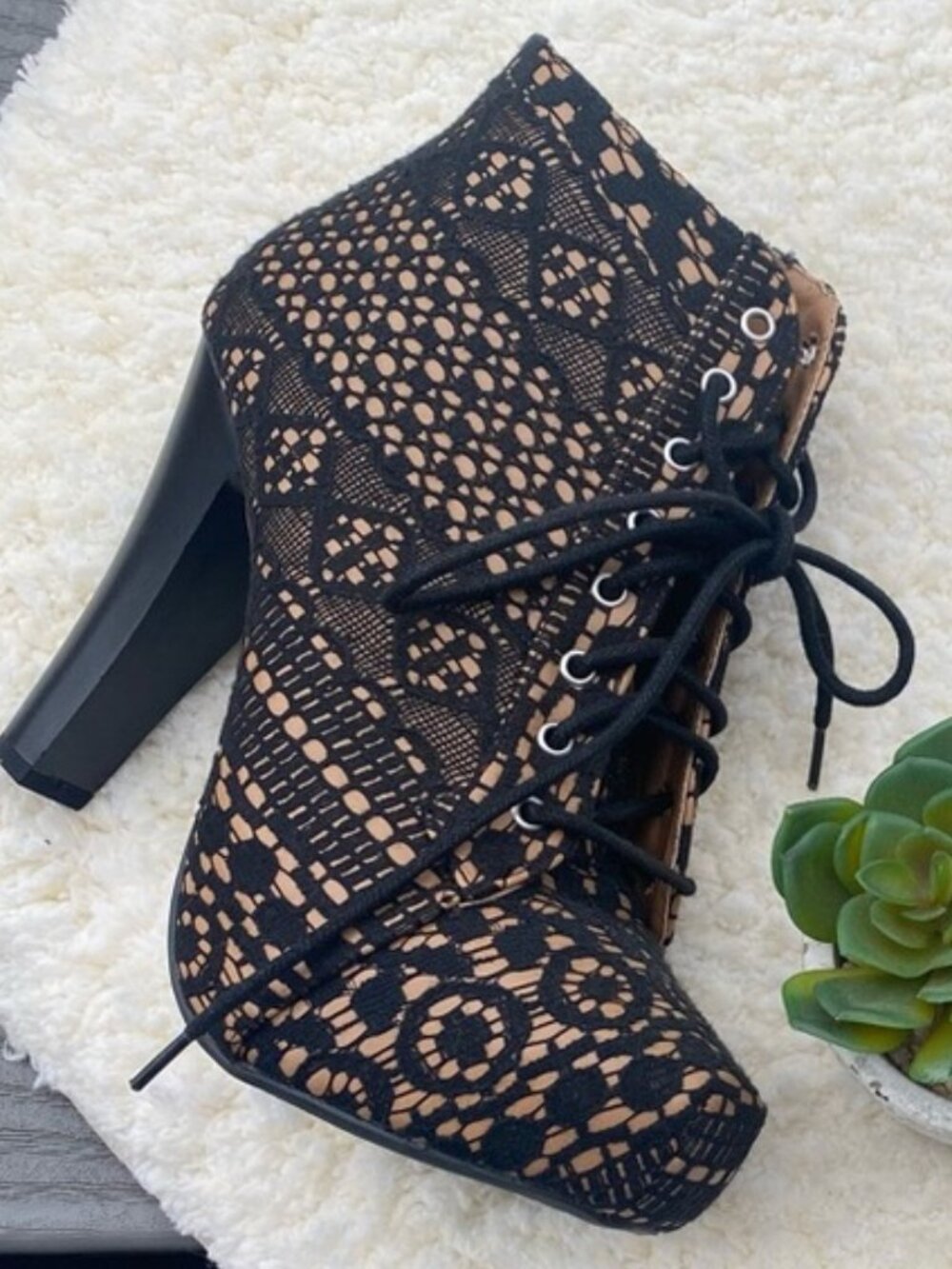 Charlotte Russe Lace up Boots sz 8